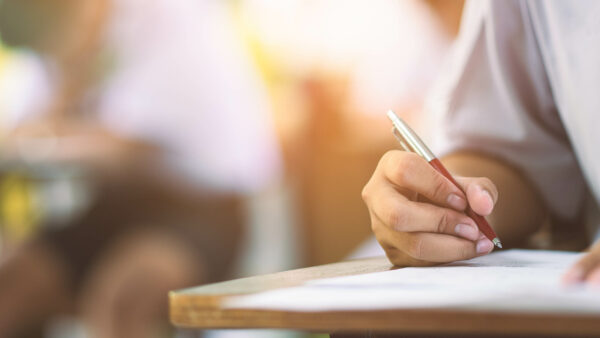 Brown Invites Local Student to Participate in Ceremonial Senate Meeting in Philadelphia